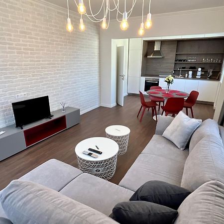 Location ! Location ! Location ! City Garden View Apartment Sofía Exterior foto